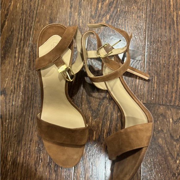 Ralph Lauren Tan Suede Heels never worn - Picture 2 of 5